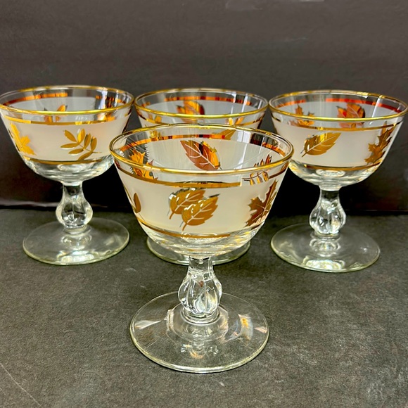 Mid Century Modern set of 4 Libbey “Starlyte” champagne/sherbet glasses - Picture 1 of 8